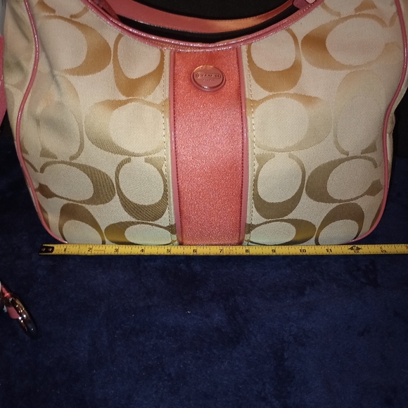 NWT COACH Signature  Hobo - Light Khaki/Coral - Picture 15 of 15